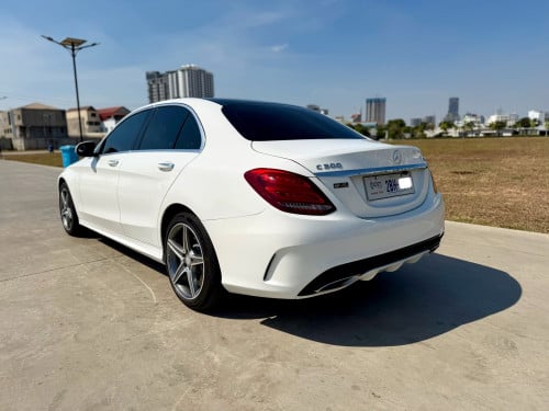 C300 ឆ្នាំ2015 ទឹកថ្នាំហ្សុីនទាំងកាង ស្លែងកុងទ័រ AMG Line Package ក្នុងឆឺរី គុជ2ហ្សុីន