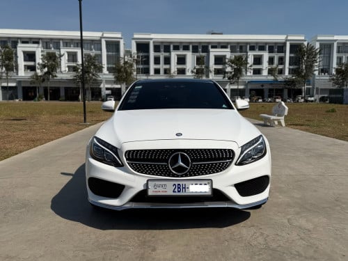 C300 ឆ្នាំ2015 ទឹកថ្នាំហ្សុីនទាំងកាង ស្លែងកុងទ័រ AMG Line Package ក្នុងឆឺរី គុជ2ហ្សុីន