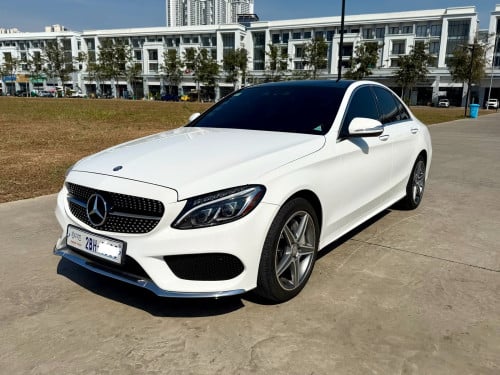 C300 ឆ្នាំ2015 ទឹកថ្នាំហ្សុីនទាំងកាង ស្លែងកុងទ័រ AMG Line Package ក្នុងឆឺរី គុជ2ហ្សុីន
