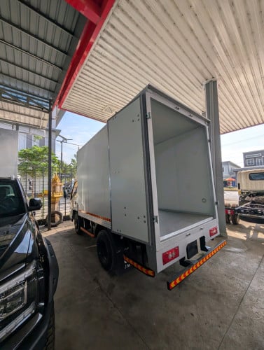 JMC Carrying ខ្នាត 1.5តោន