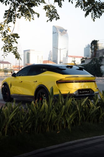 Lotus Eletre 600