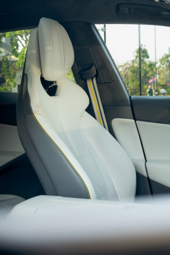 Lotus Eletre 600