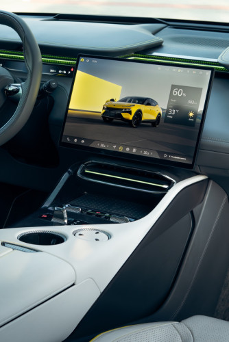 Lotus Eletre 600