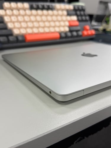 Macbook Air M1 (2020)