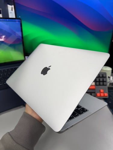 Macbook Air M1 (2020)