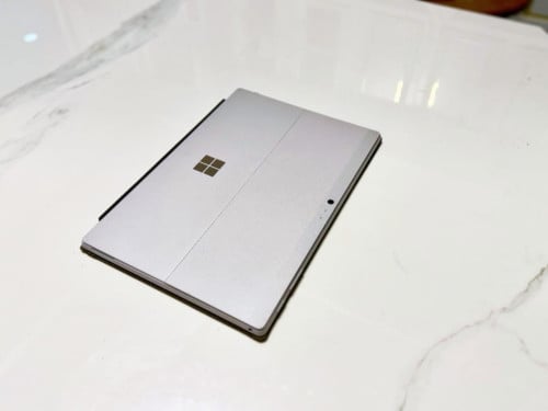 Microsoft Surface Pro 5 7th Core i5 | Ram 8G | SSD 256G