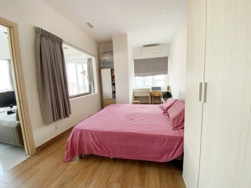 Modern 1-Bedroom Condo with Panoramic City Views