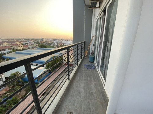 Modern 1-Bedroom Condo with Panoramic City Views