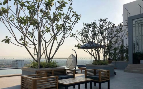 Modern 1-Bedroom Condo with Panoramic City Views