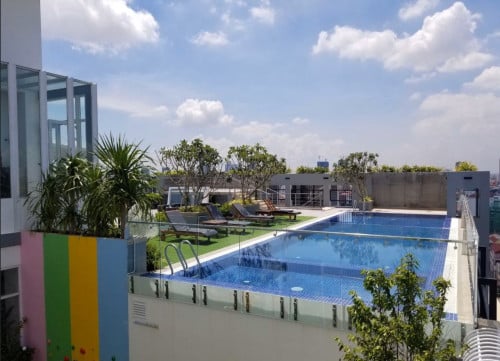 Modern 1-Bedroom Condo with Panoramic City Views