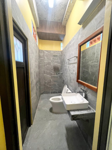 New House for Rent (Office Space)