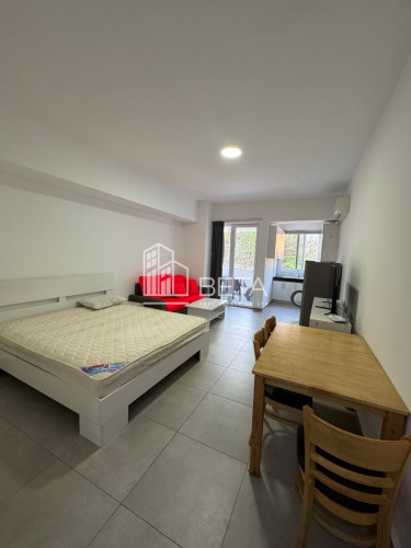 Studio 380$, Sihanoukville