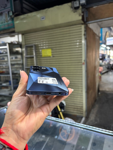 Tecno Camon20pro 256G Ram8G Sim2 global សឹកខ្នង សានុំស្រុីន