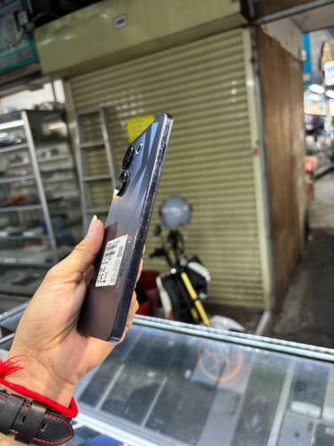 Tecno Camon20pro 256G Ram8G Sim2 global សឹកខ្នង សានុំស្រុីន