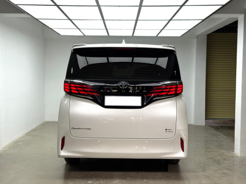 Toyota Alphard 2024 6000km