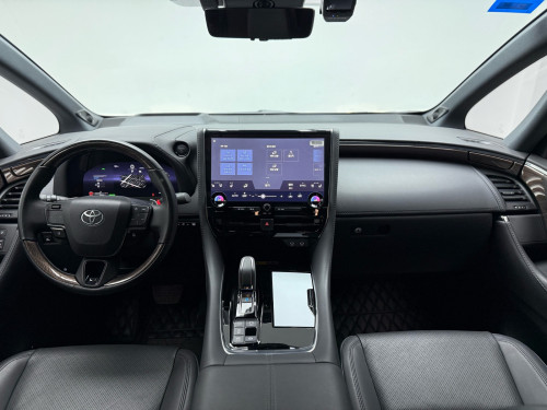 Toyota Alphard 2024 6000km