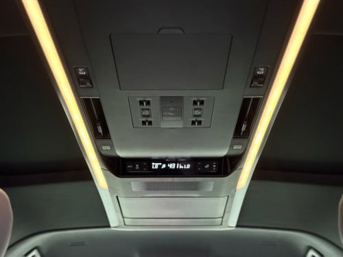 Toyota Alphard 2024 6000km