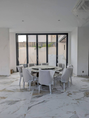 Villa with swimming pool for rent in Prek Eng