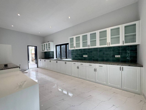 Villa with swimming pool for rent in Prek Eng