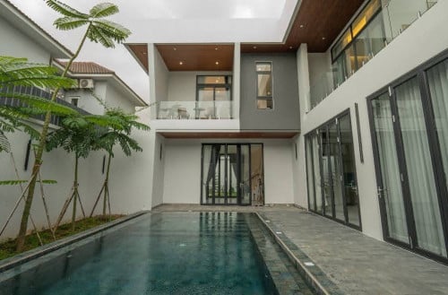Villa with swimming pool for rent in Prek Eng
