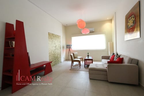 Western style 1 bedroom apartment for rent in Daun Penh