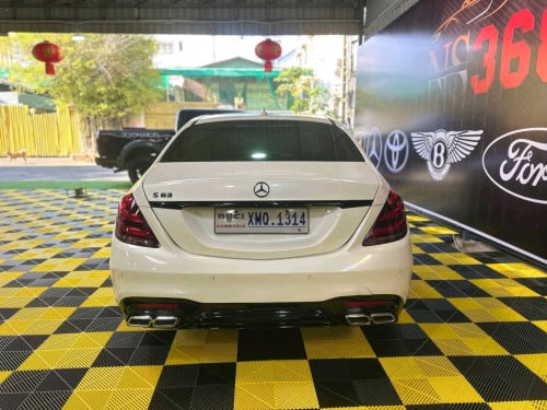 រថយន្តលក់ដូរស៊េរី