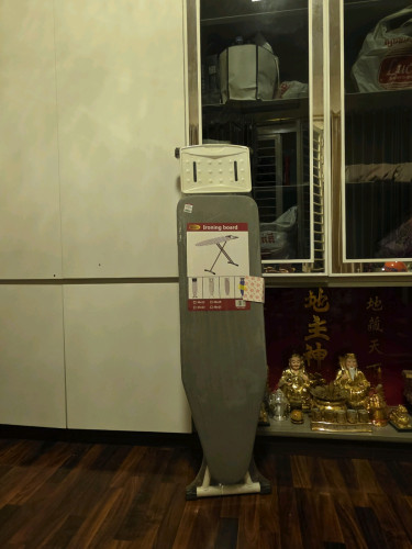 ក្ដារអ៊ុតខោអាវ