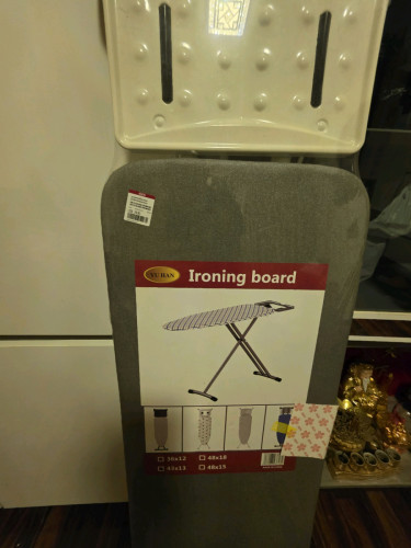 ក្ដារអ៊ុតខោអាវ