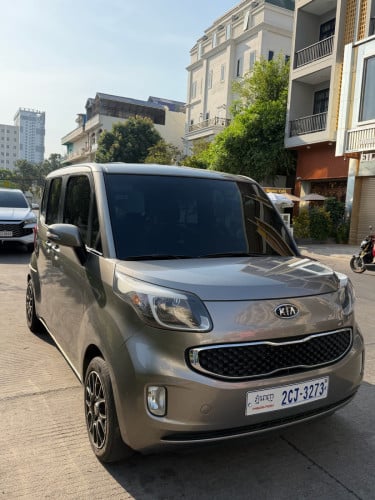 ឡានលក់ឆ្នាំ 2012 Full Smart Key  ឡានមូល100%