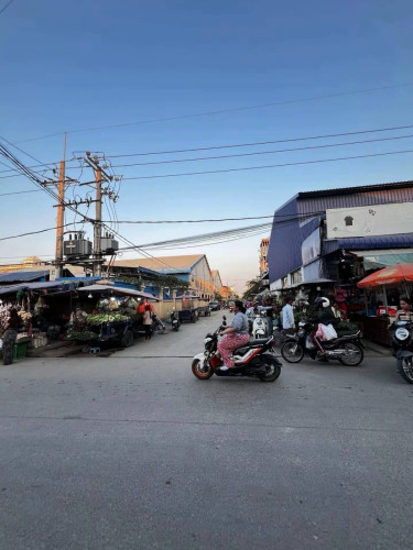 ដីលក់ ផ្លូវជាតិលេខ4