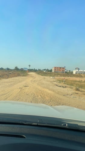 ដីលក់ក្រោមទីផ្សារ (5mx20m)