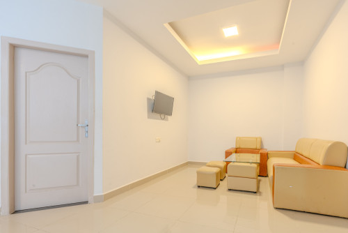 2 Bedroom + 1 Bathroom Condo For Rent - Chroy Changvar