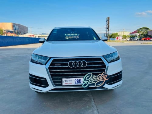 Audi Q7 2017 V6 សាំង