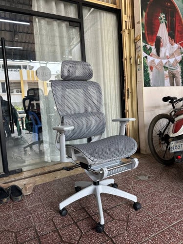 Comfy ergonomic chair available in stock