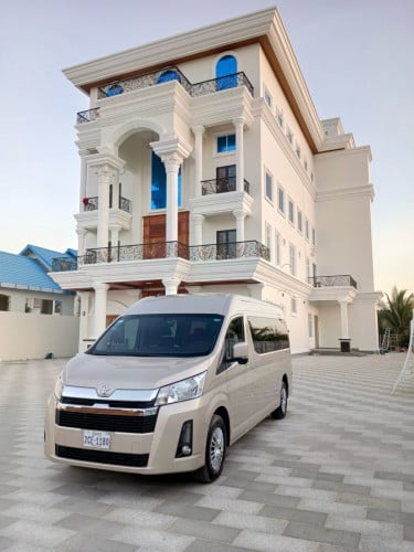 Hiace 2025 ម៉ាស៊ូត មុខវែង