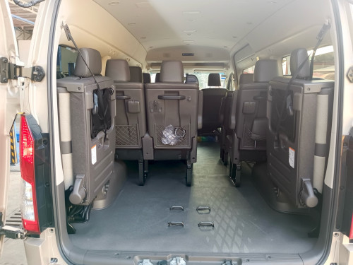 Hiace 2025 ម៉ាស៊ូត មុខវែង