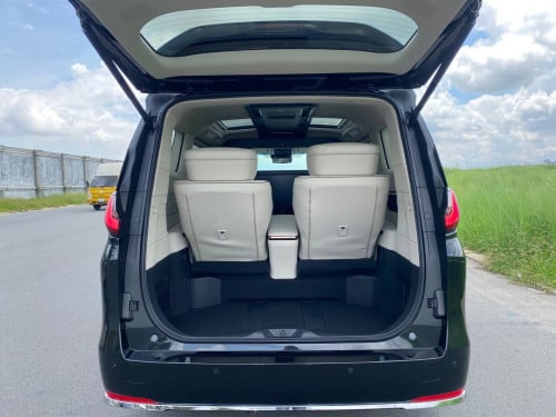 Lexus Lm350h 2025 VIP seats plate number ប្រើបាន3000km