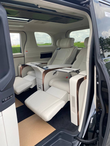 Lexus Lm350h 2025 VIP seats plate number ប្រើបាន3000km