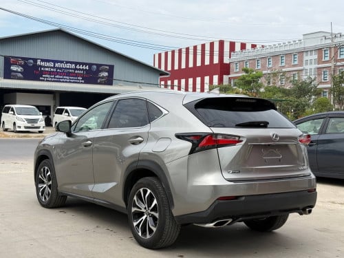 NX200 2015 F-Sports