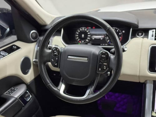 Range Rover Sports Full Option V6 2018 ធានាឡានស្អាតមិនធ្លាប់មានប្រវត្តិបុក