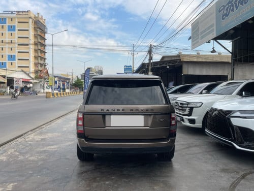 Range Rover Vogue 2013 ម៉ាស៊ូត full Options ទ្វាបឺត4 កៅអីAuto ម្ចាស់ដើមទិញថ្មីខ្លាញ់គោ