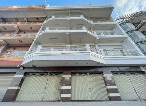 Three Shophouses for Rent