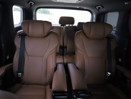 Toyota Alphrad HEV