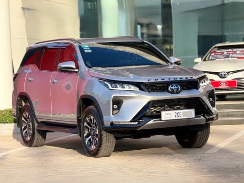 TOYOTA FORTUNER LEGENDER 2025