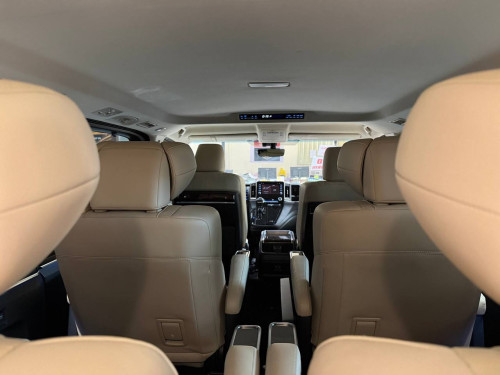 Toyota granvia 2020 V4 ម៉ាស៊ូត full option