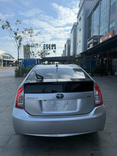 Toyota Prius 2012 option 5