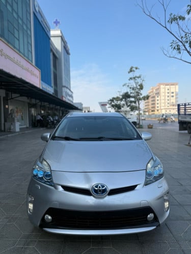 Toyota Prius 2012 option 5