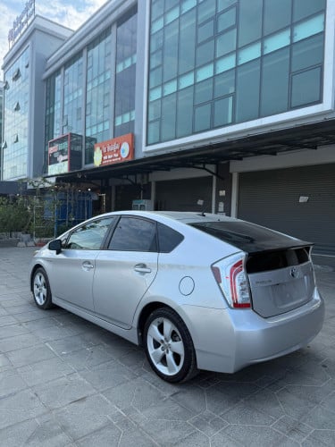 Toyota Prius 2012 option 5