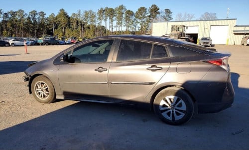 Toyota Prius 2016 option 3