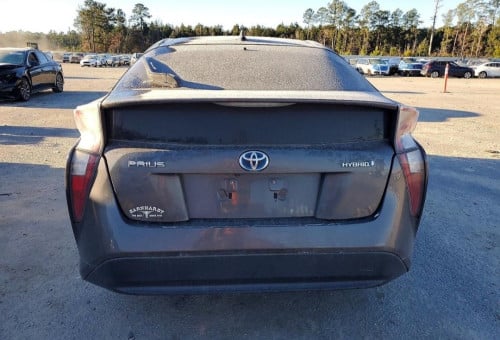 Toyota Prius 2016 option 3